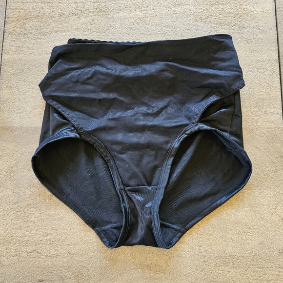 Leonisa Firm Compression Postpartum Panty with Adjustable Belly Wrap sz S - Picture 2 of 16